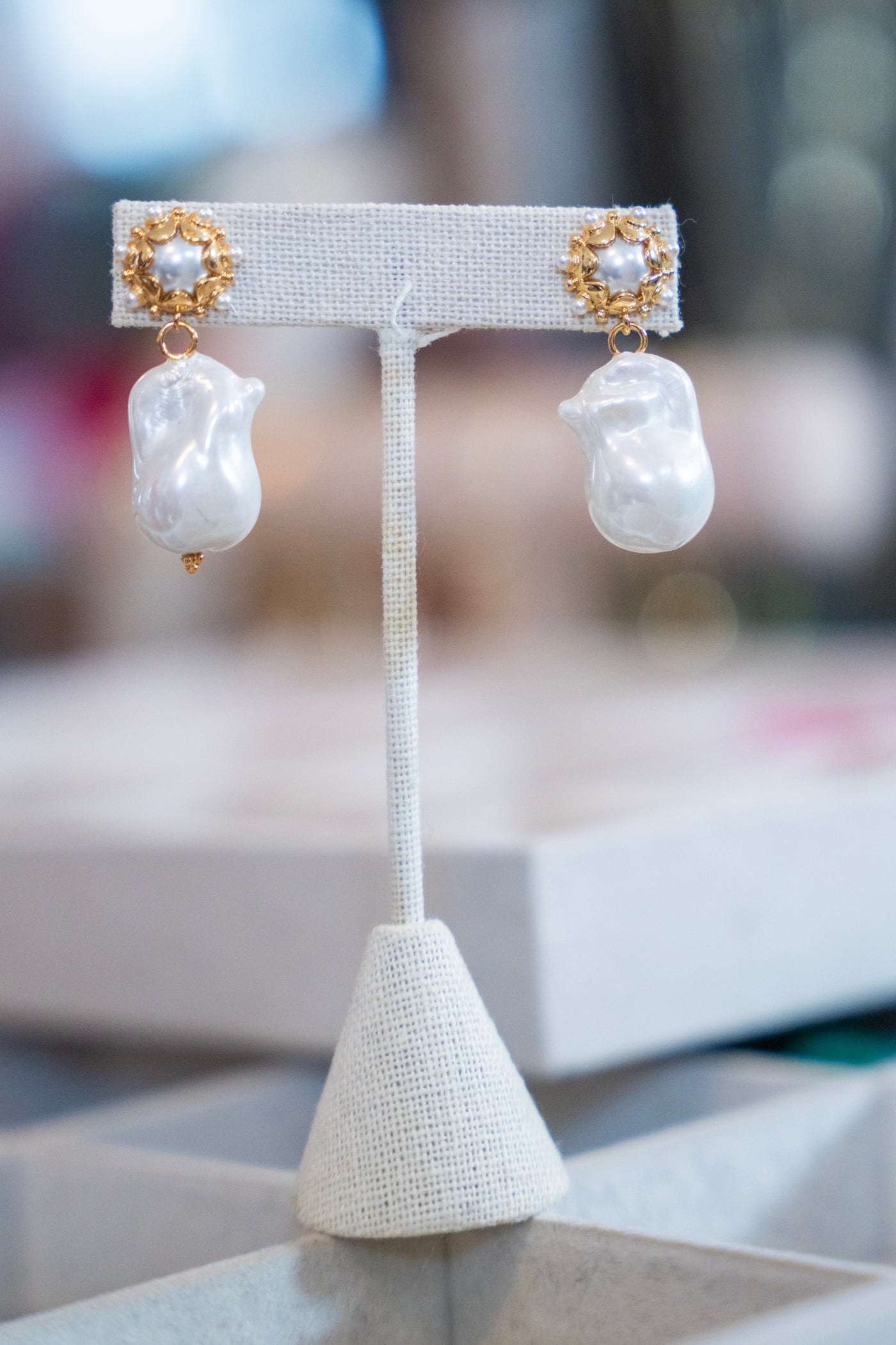 The Heirloom Pearl Drop