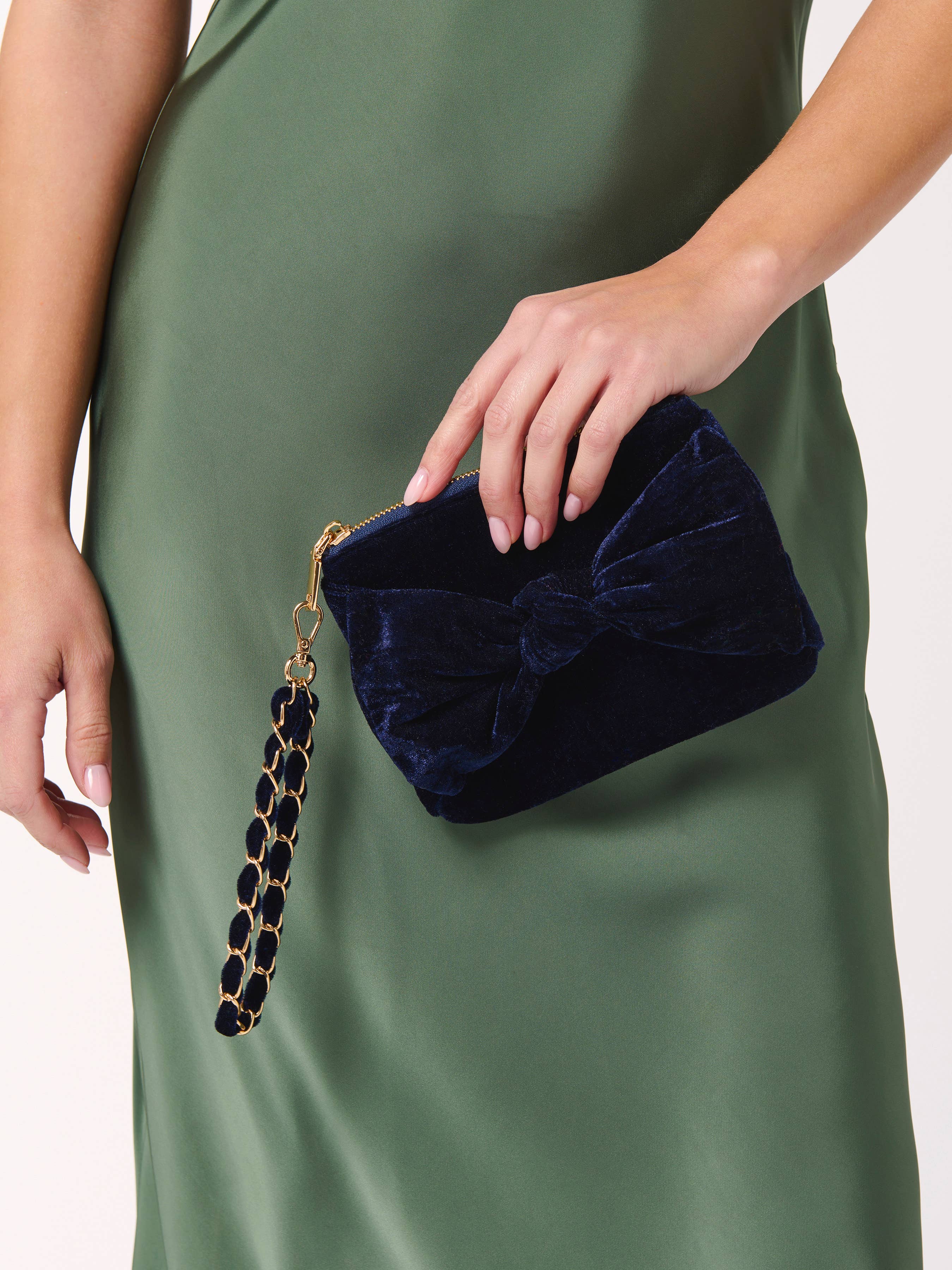 BEA BOW WRISTLET: WINE